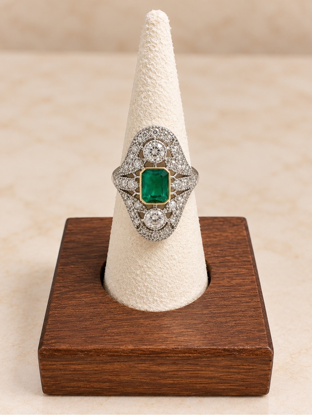 Vintage inspired Cocktail Ring in Green and Silver